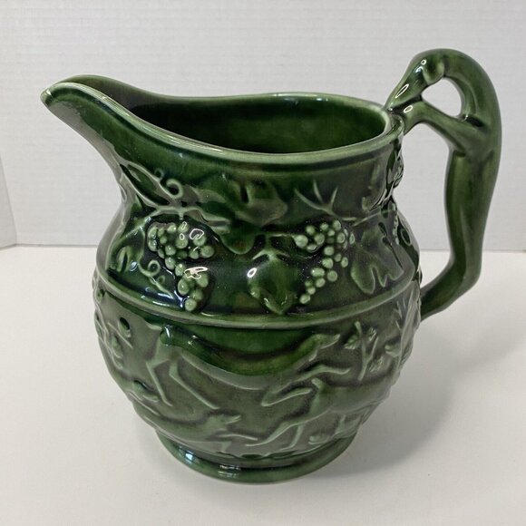 Jay Willfred green maiolica pitcher Hounds on the Hunt dog handle Portugal CHIP - Picture 4 of 12